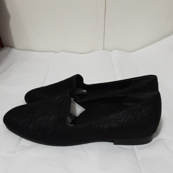 Vionic Willa B Women's 6  Classic Black /Silver Slip On Flats - Picture 2 of 8